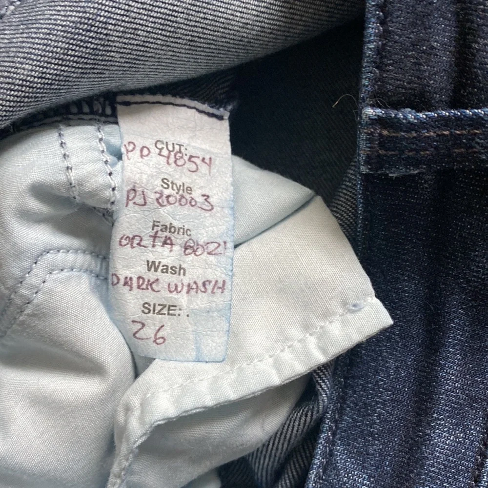 n: PHILANTHROPY Dark Wash Distressed Skinny Jeans - Picture 11 of 11